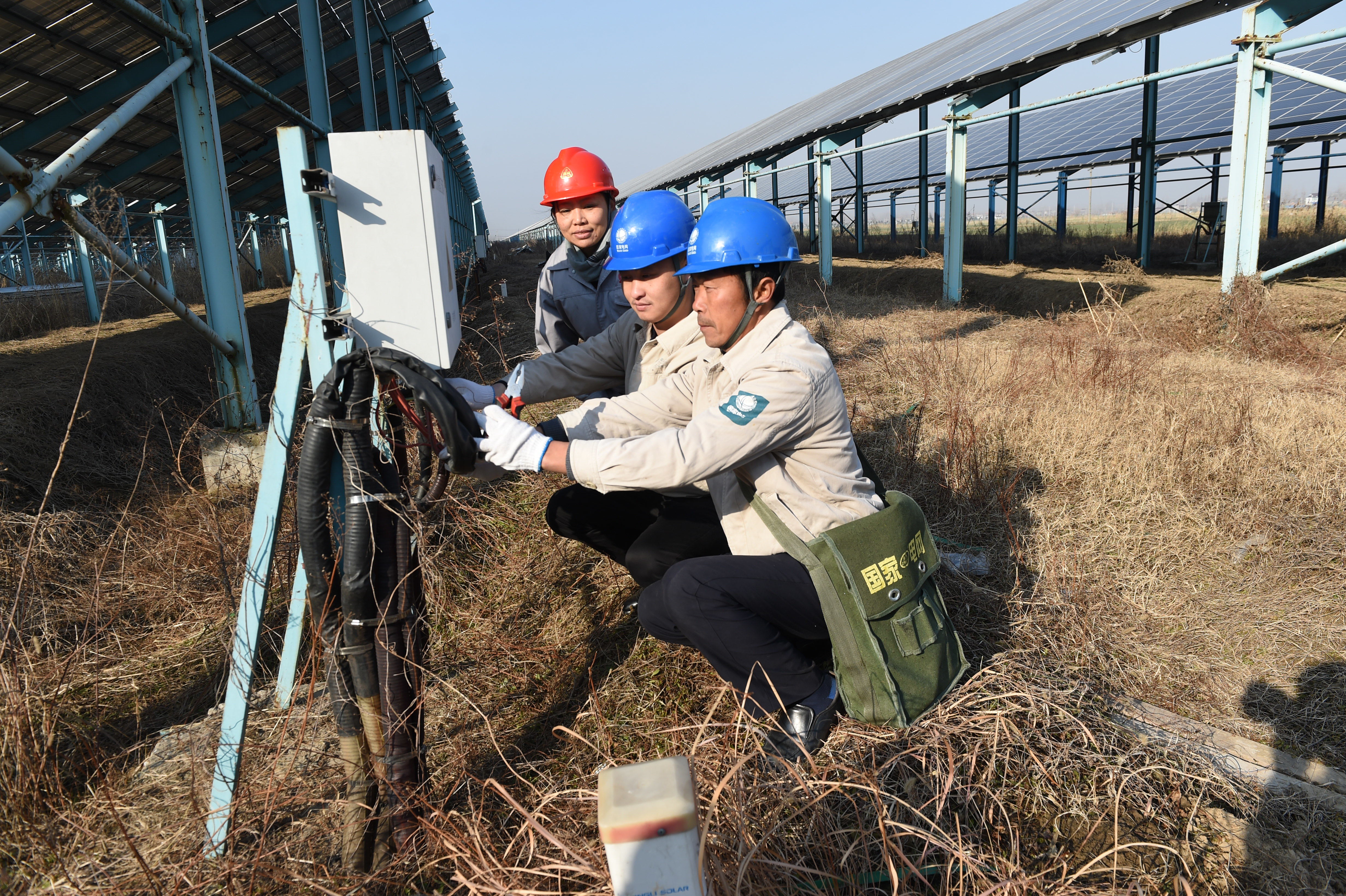 員服務(wù)隊(duì)丨阜寧供電體檢為光伏發(fā)電助力