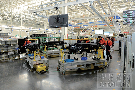 吉利汽車智能生產線。(鐘泉 攝)