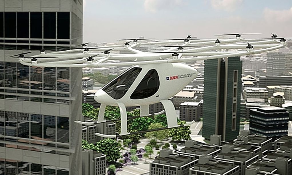 無人車、無人機(jī)、超級高鐵、智慧城市......這是一份來自未來的出行報告