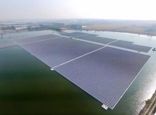 建在海上風(fēng)機(jī)之間的空閑海域 世界上第一個(gè)海上風(fēng)光電站指日可待！